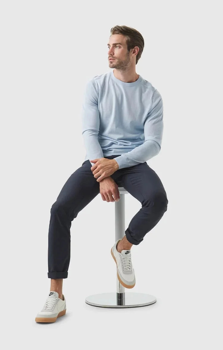 LuxeStride – Stylish Jetsetter Pants