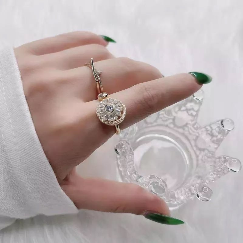 LumiRing – Delicate Round Zircon Luxury Ring