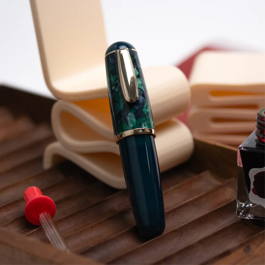 InkFlow – Portable Fountain Pen Smooth Fine Nib Writing
