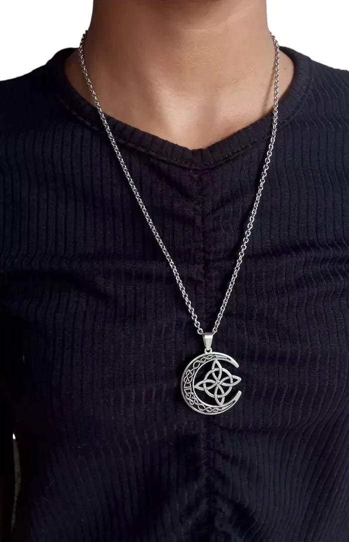 MoonKnot – Celtic Crescent Steel Pendant Necklace