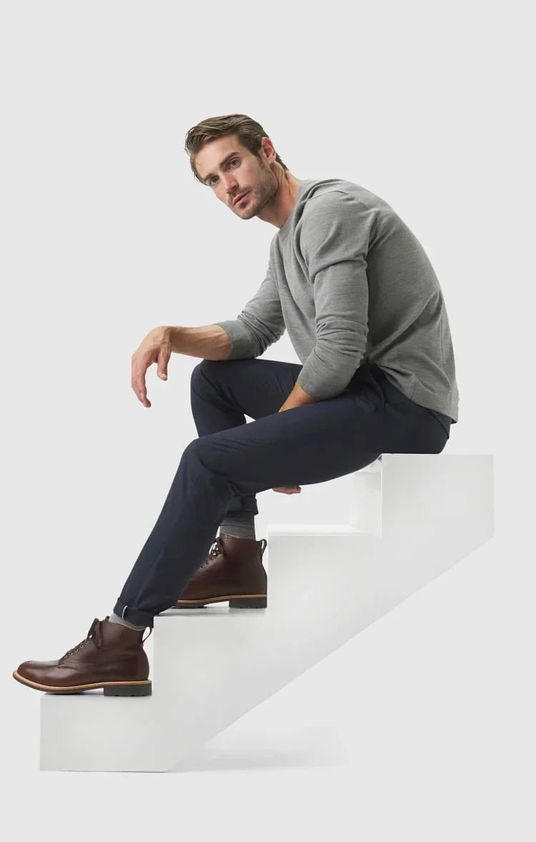 LuxeStride – Stylish Jetsetter Pants