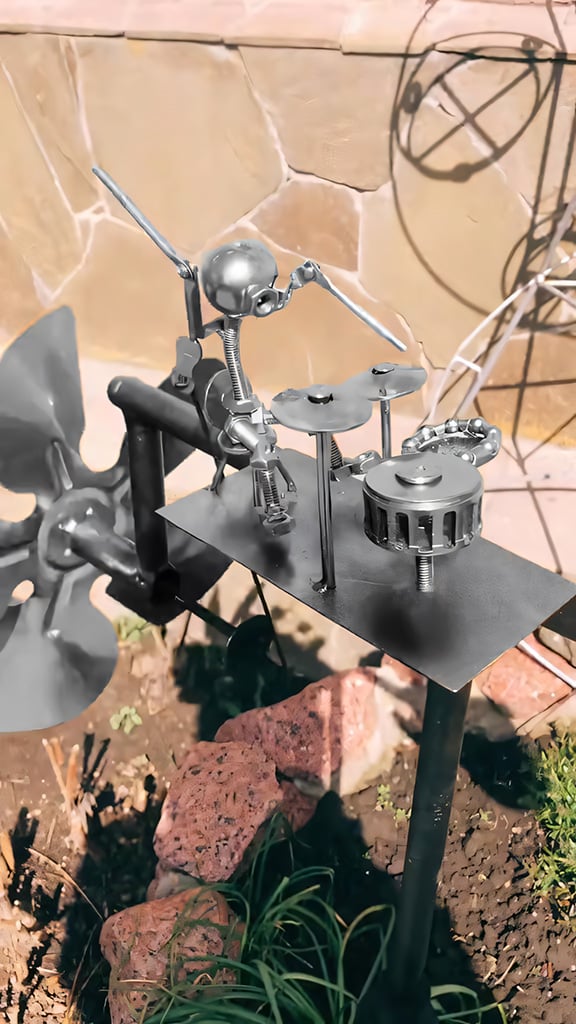 MelodyTwist – Outdoor Music Theme Wind Spinner
