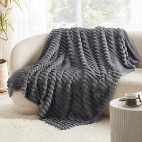 CozyStripe – Ultra Soft Striped Blanket