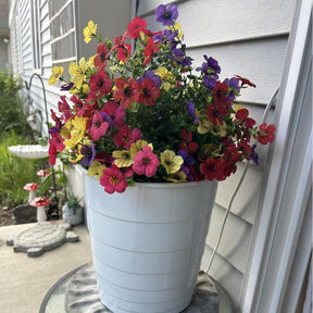 VividPetals – All-Weather Floral Set