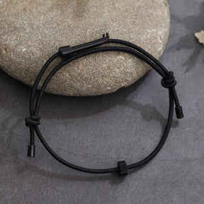 RescueBand – Emergency Glass Breaker Strap