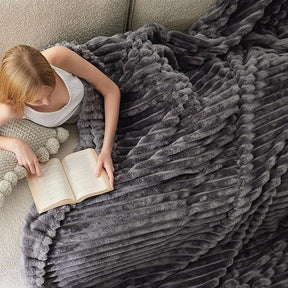 CozyStripe – Ultra Soft Striped Blanket