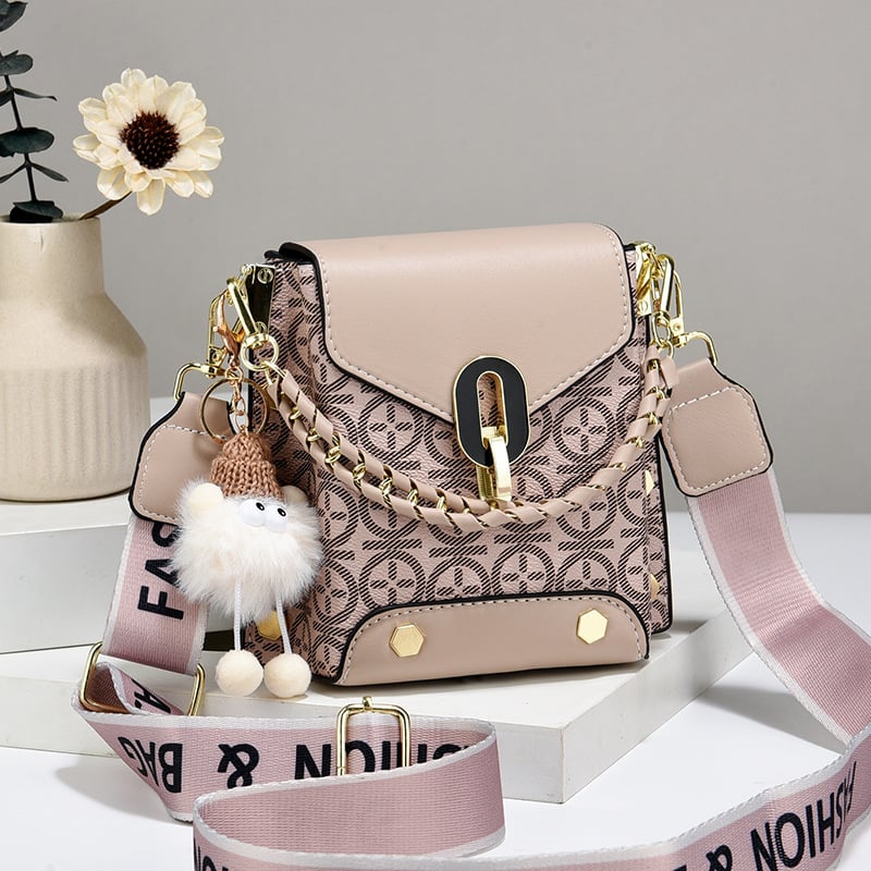 UrbanLuxe – Fashion Chain Handle Bag