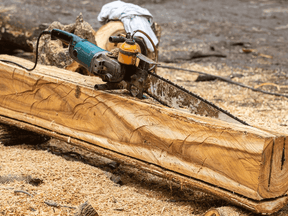 EdgeLine – Durable Stainless Steel Saw Guide Ruler
