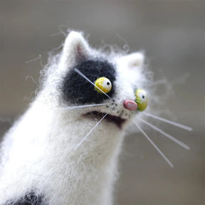 CurioCat - Soft Wool Figurine