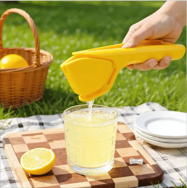 FreshSqueeze Max – Manual Citrus Juicer