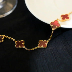 AuraLeaf – Lucky Carnelian Clover Bracelet