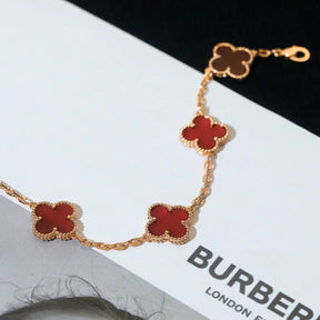 AuraLeaf – Lucky Carnelian Clover Bracelet