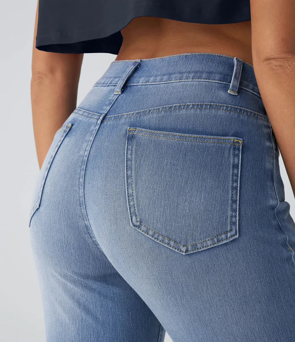 Halara Flex™ – Ultra-stretch high-waist pants for all-day comfort
