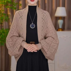 VogueNest – Cozy Elegant Layering Shawl