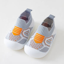 SnugSteps Baby – Anti-Slip Baby Slippers