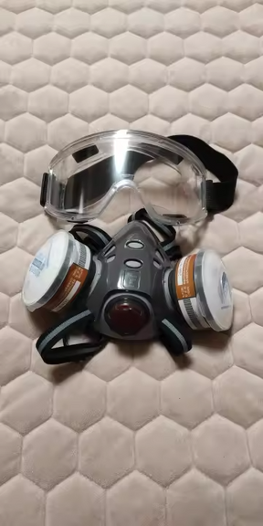 AirGuard – Activated Carbon Dual Filter Gas Mask