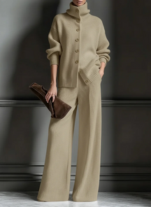 CozyLoom – Two-Piece Knitted Set