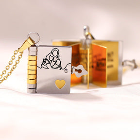 LoveStory – Chapter Book Necklace Gift