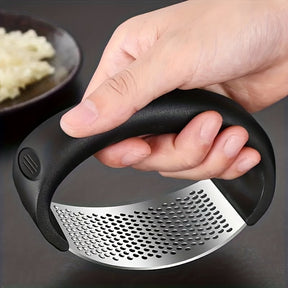 CrushCraft – Stainless Steel Garlic Mincer
