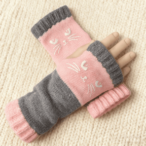 SnugglePaws – Stylish Fingerless Cat Gloves