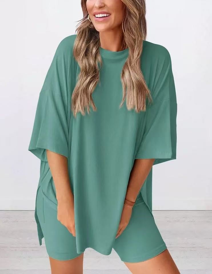 ComfiChic - Two Piece Relaxed Fit Set