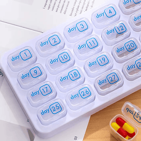 VitaMind – Monthly Wellness Pill Case