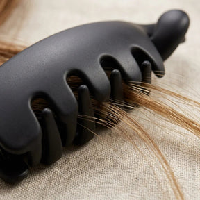 BananaGrip – Non-Slip Banana Hair Clip