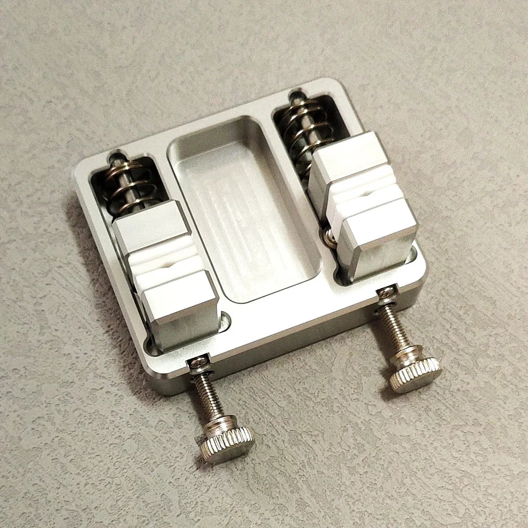 CircuitHold – Heavy Duty Soldering Clamp