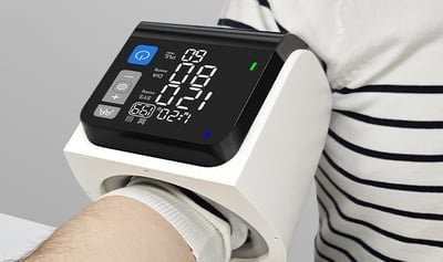 VitalSense – Professional Blood Pressure Monitoring Device