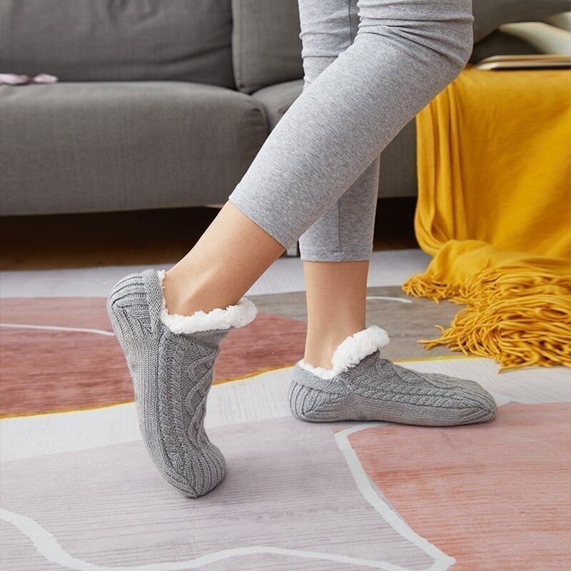 WarmEase – Indoor Non Slip Thermal Socks