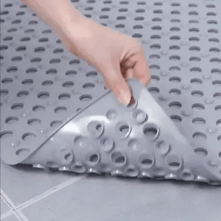GripGuard – Non-Slip Shower Safety Mat