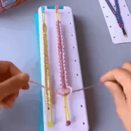 VistaStyle – DIY Friendship Bracelet Set
