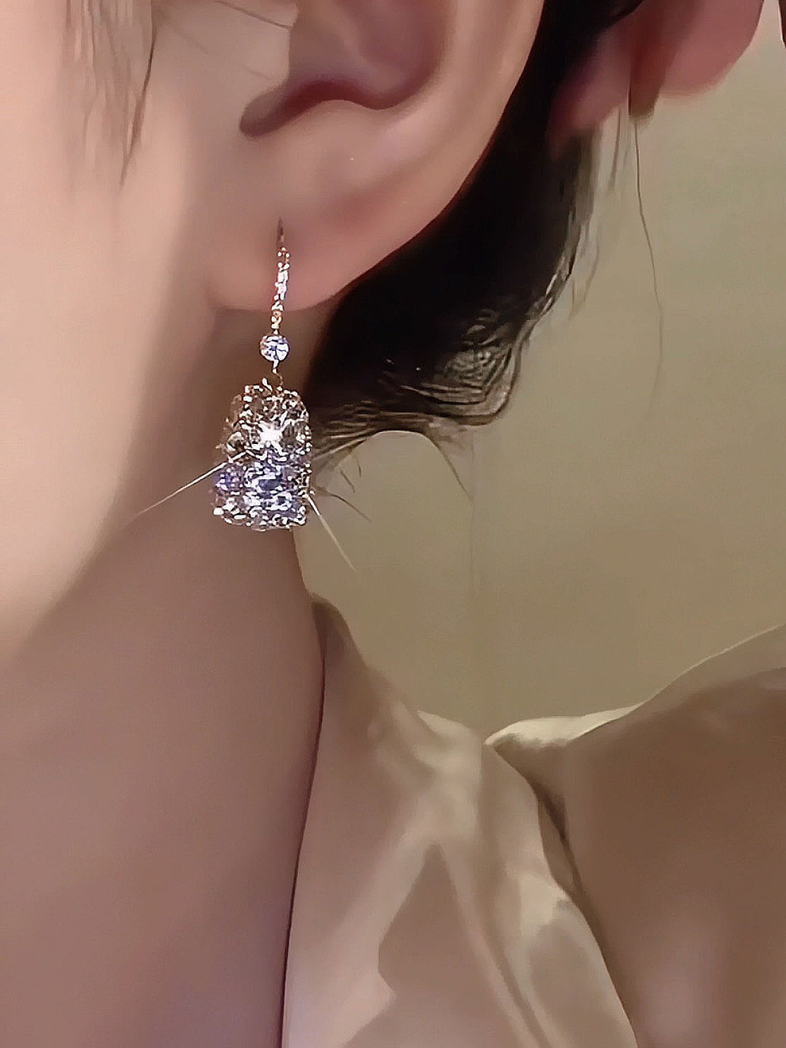 Celeste Glow – Timeless Silver Beauty Earrings
