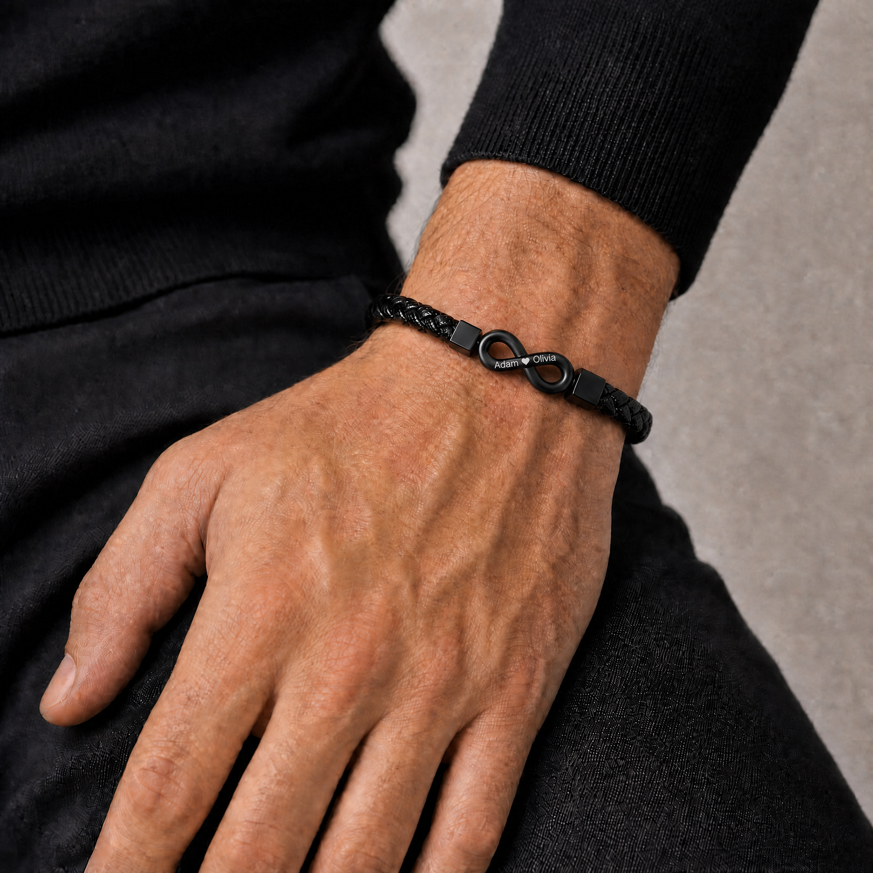 LoveBond – Personalized Couple Projection Bracelet
