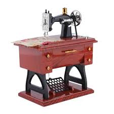 MelodyCraft – Nostalgic Sewing Machine Music Box