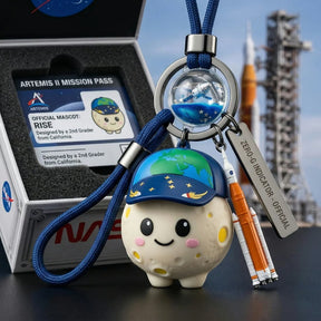 CosmoRise – Space Explorer Keychain