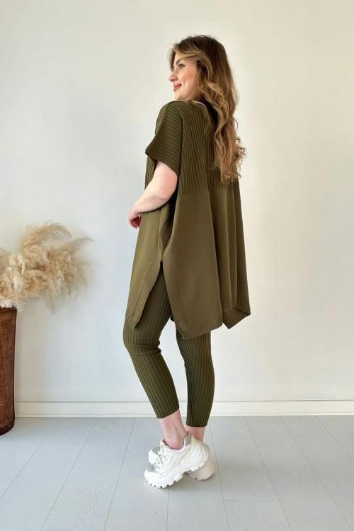 ChillChic – Effortless Casual Knit Ensemble