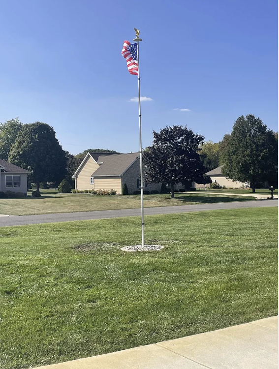 SolarGlory – Telescopic Flagpole with LED Light