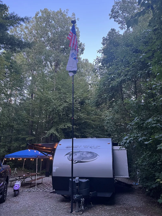 SolarGlory – Telescopic Flagpole with LED Light
