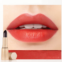 VelvetTint – Rich Moisture Lipstick