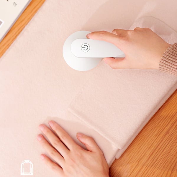 FabricGlow – Efficient Electric Lint Remover